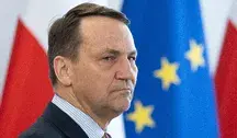 Radosław Sikorski podczas wywiadu telewizyjnego, w którym komentuje słowa prezydenta i ostrzega przed ryzykiem zmian traktatów UE