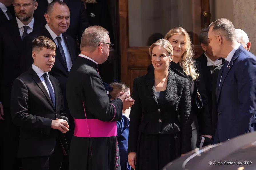 To ona szyje sukienki dla Marty Nawrockiej. To prawdziwa gwiazda świata mody. Zdradziła, jak ocenia pierwszą damę