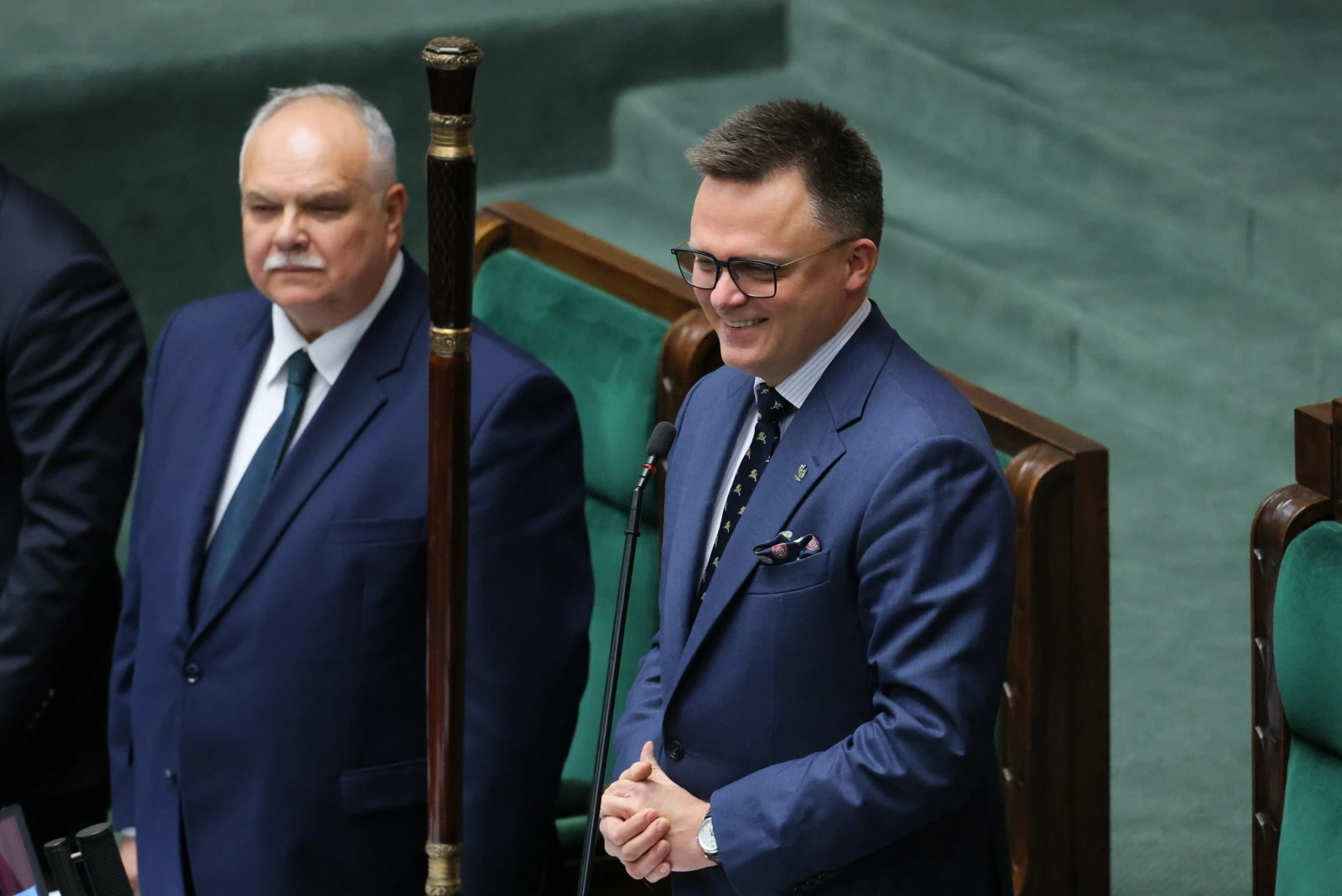 To już koniec Szymona Hołowni. Polityk oficjalnie pożegnał się z posłami