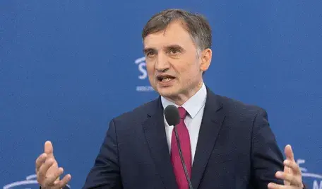 Zbigniew Ziobro komentuje uchylenie swojego immunitetu i decyzję o aresztowaniu, podkreślając, że to próba odwrócenia uwagi od kryzysu w leczeniu onkologicznym w Polsce.