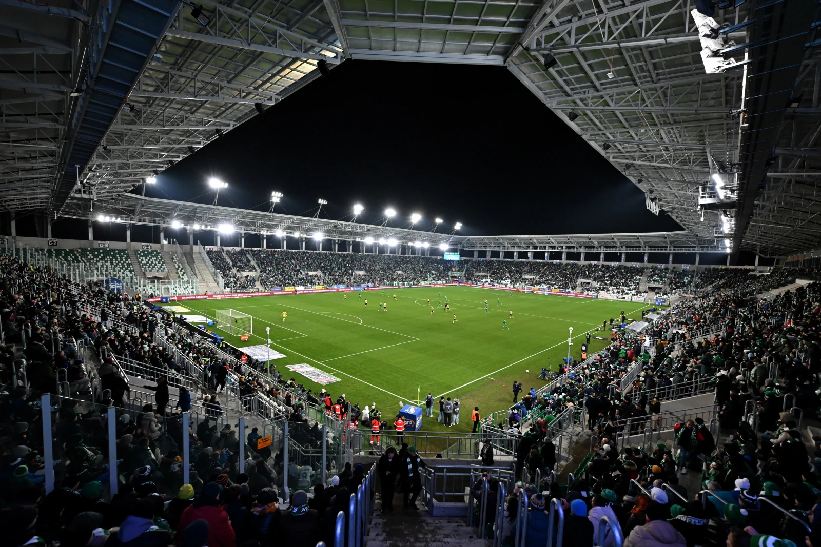 Skandal w Ekstraklasie? Znany piłkarz zatrzymany. Jest posądzany o przestępstwo na tle seksualnym