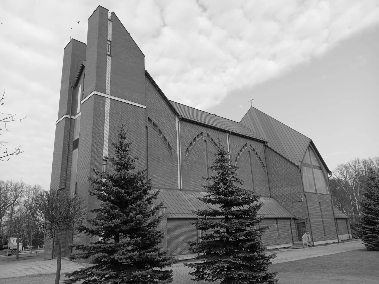 Priest's killer will not go to jail. The case has been dropped!