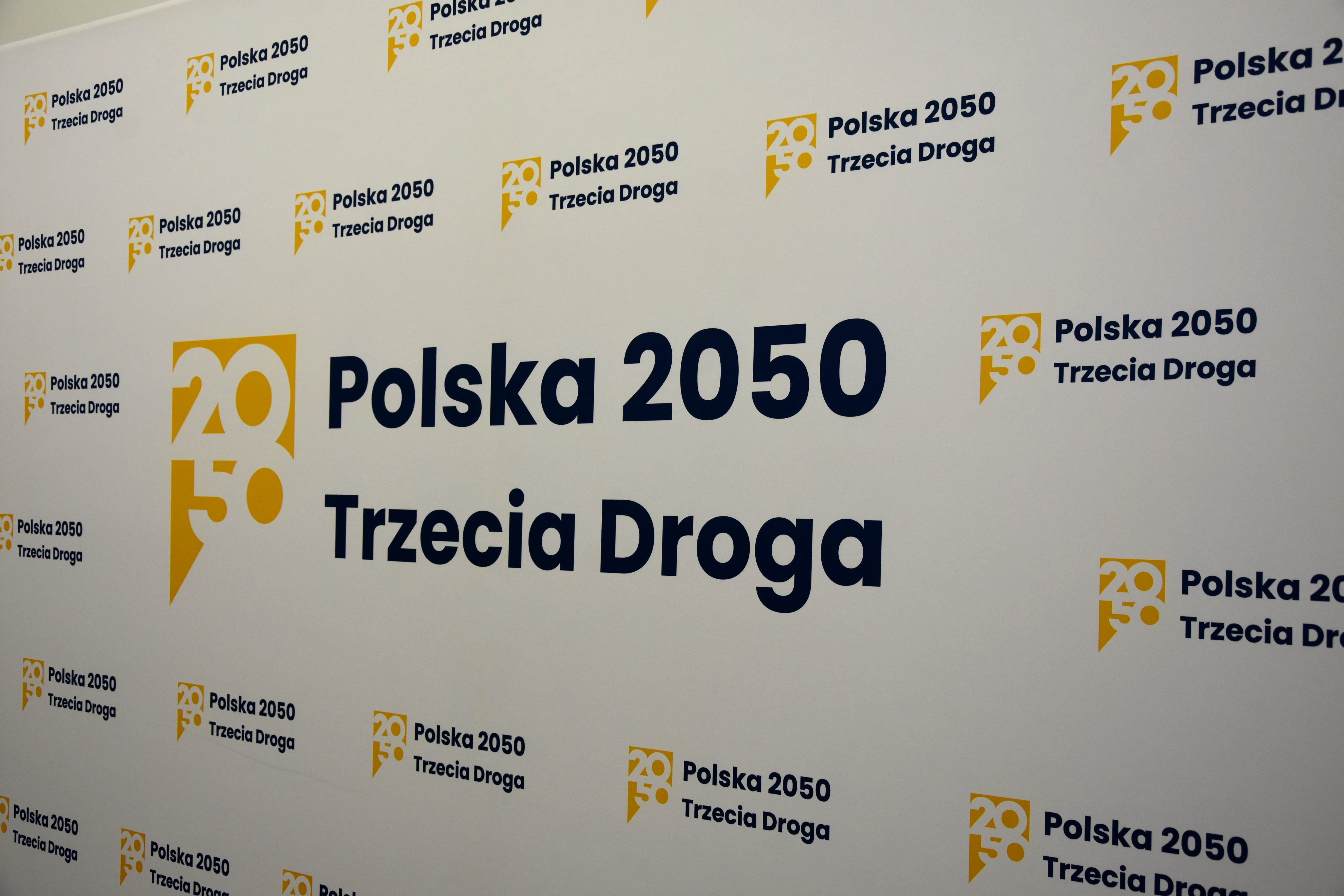 Aż siedem osób chce zostać nowym Szymonem Hołownią, a on sam już wszystko odpuścił