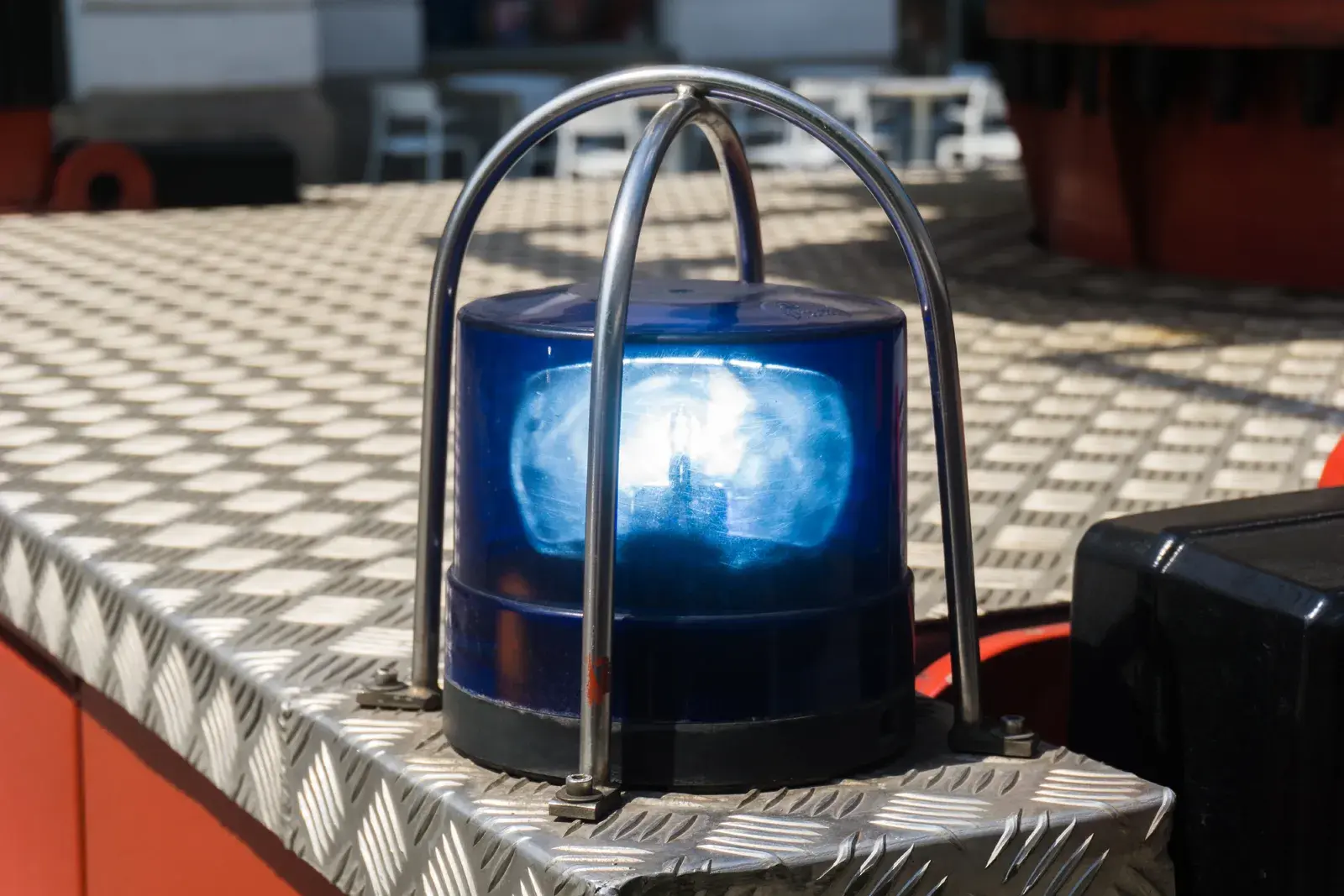 Ewakuacja 500 osób ze szkoły podstawowej! W budynku rozpylono nieznaną substancję chemiczną