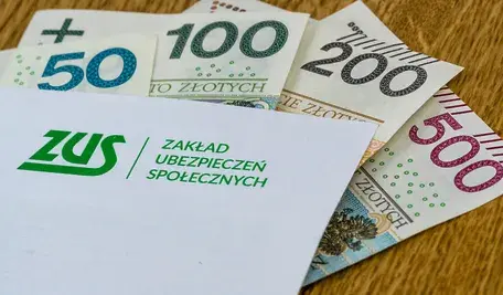 Wielu emerytów może zaskoczyć nieprzyjemnie wysokość marcowej wypłaty z ZUS