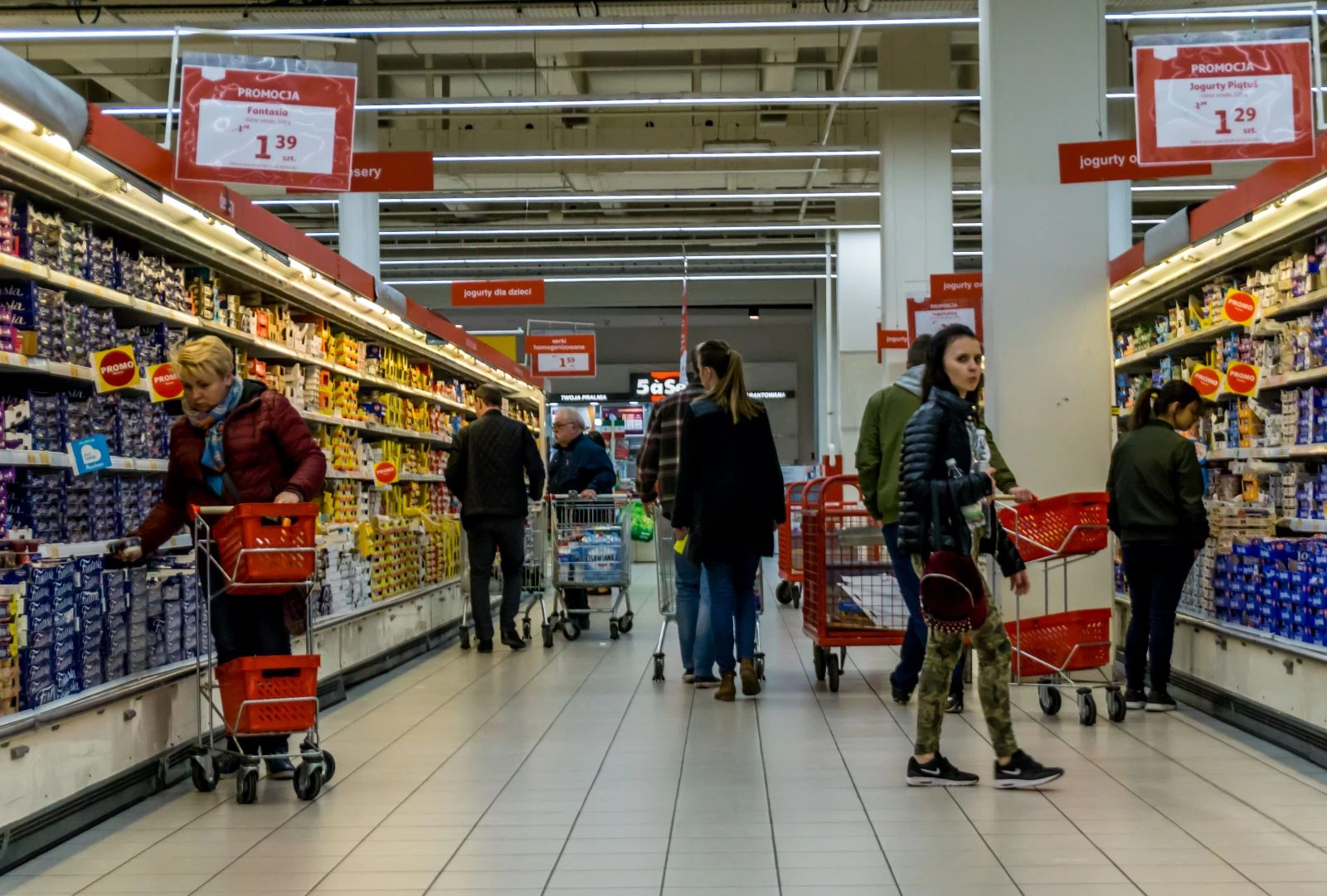 Pracownicy hipermarketów wściekli na wolną Wigilię. „Przed świętami sytuacja zawsze się zaostrza”