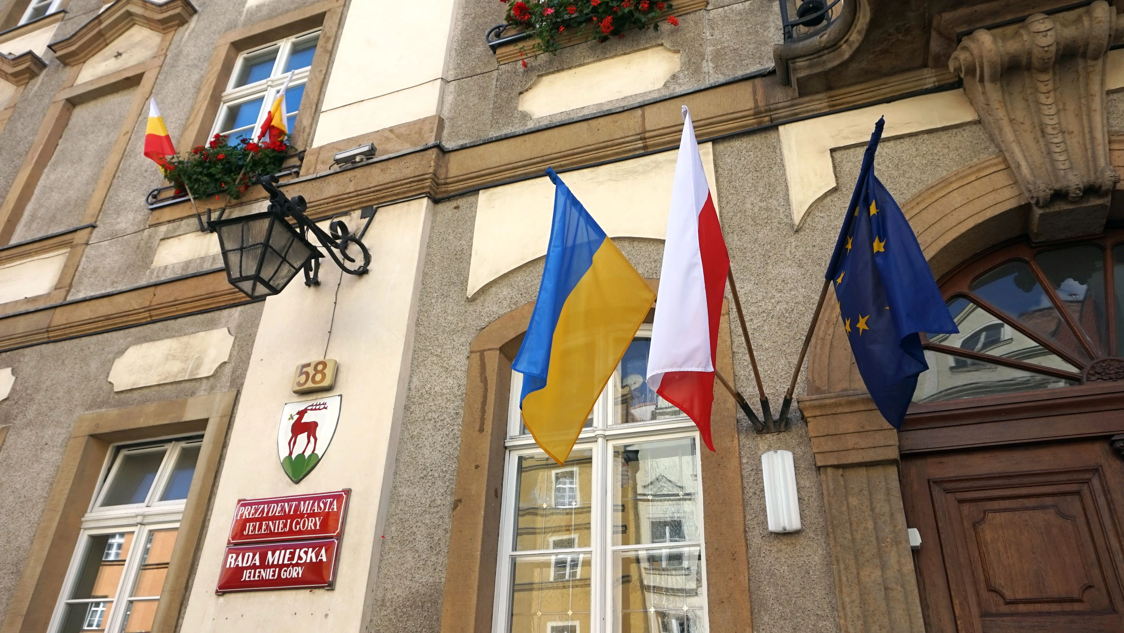 „Chciała sprawdzić, jak się zabija człowieka”. Wstrząsające relacje po tragedii w Jeleniej Górze