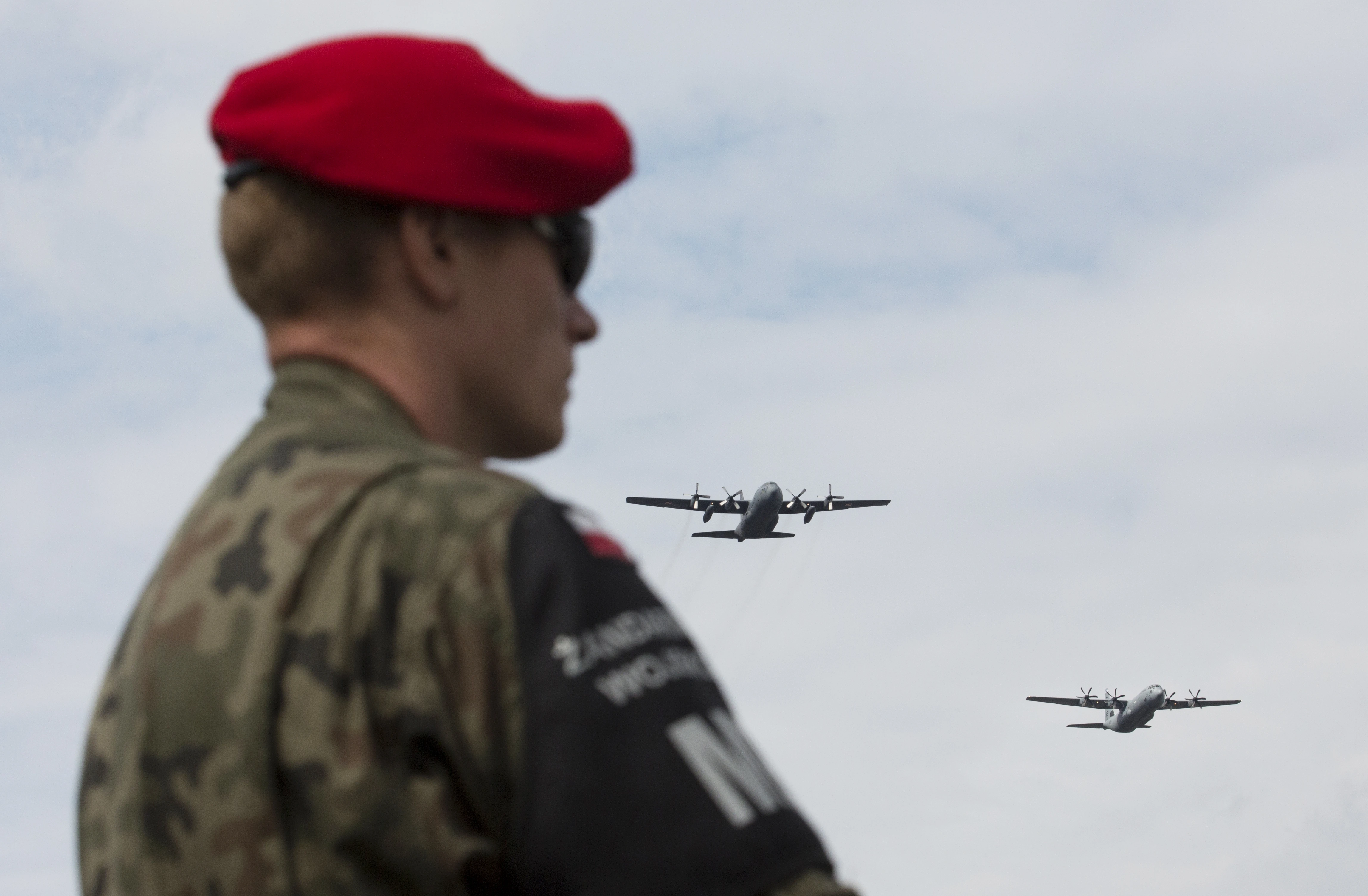 Dantejskie sceny w Legionowie. Żołnierz zaatakował przechodnia maczetą. Sprawę bada Żandarmeria Wojskowa