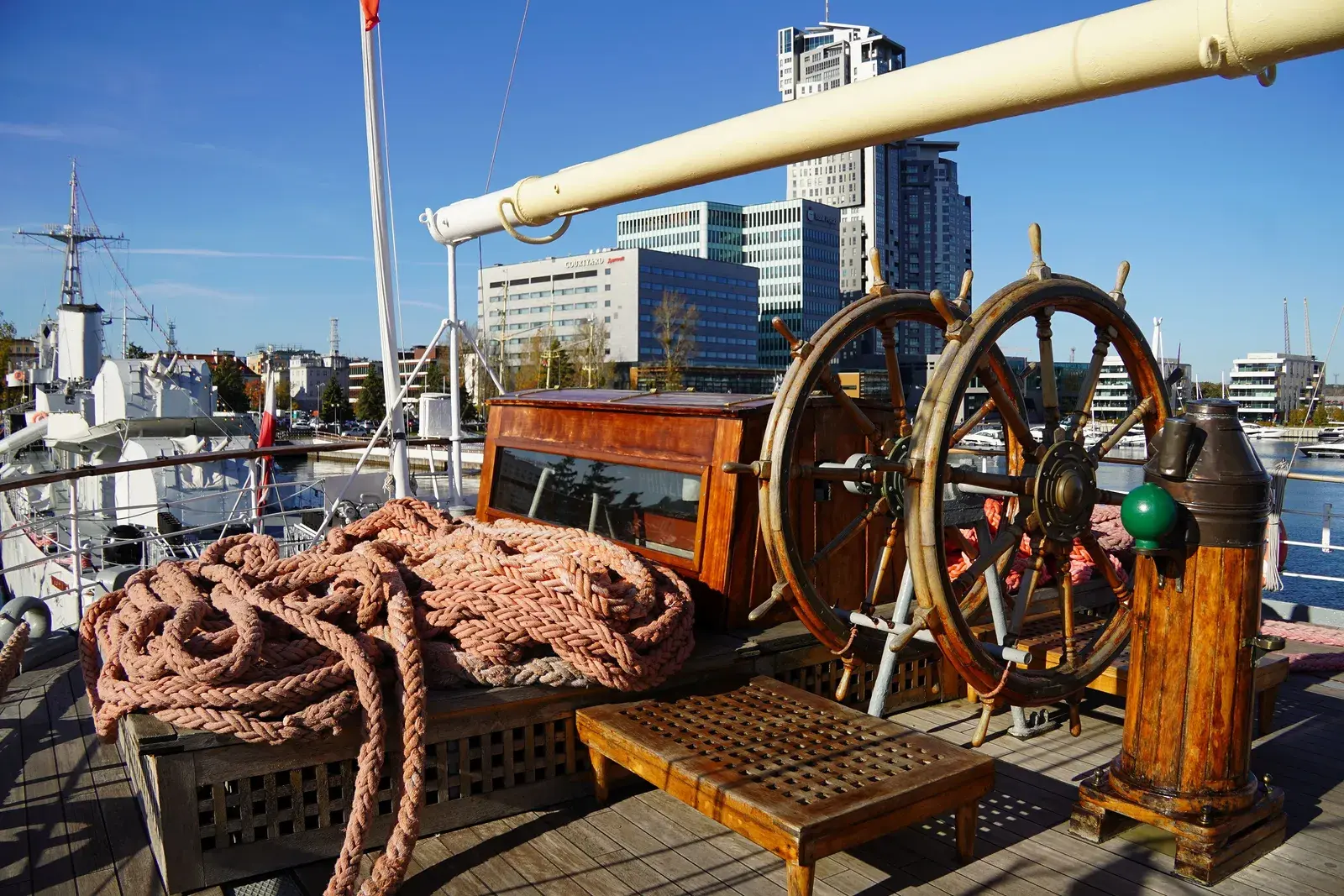 Gdynia się zbroi! istotny zakup portowego miasta znacząco poprawi bezpieczeństwo mieszkańców?