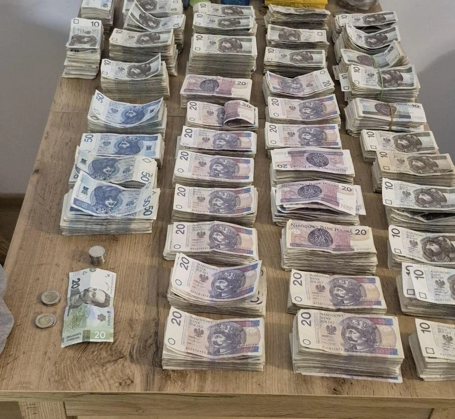 Włamanie w Wigilię i worek z milionem w gotówce. Policja zdradza nowe szczegóły. Będziecie zdumieni
