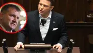 Na zdjęciu Sławomir Mentzen na mównicy Sejmowej w małym okienku minister Żurek