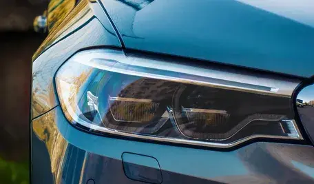 Reflektory samochodowe. W sobotę policja będzie kontrolować ich ustawienie