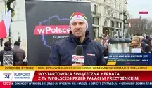 Konrad Hryszkiewicz podczas mikołajkowej herbatki przed Pałacem Prezydenckim