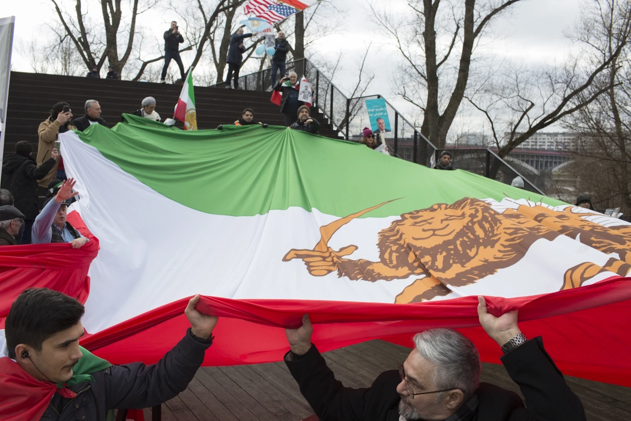 Oszukał w internecie ponad 20 tys. osób. Sąd kazał go powiesić