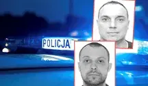 Radiowóz policyjny w tle, nałożone zdjęcia dwóch poszukiwanych mężczyzn za zamachy na tory kolejowe w Polsce.