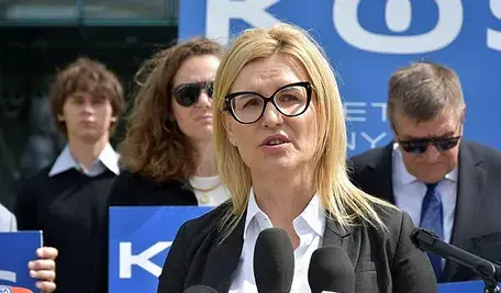 Prokurator Ewa Wrzosek podczas konferencji prasowej.