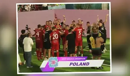 Polska została mistrzem świata w piłce nożnej sześcioosobowej po dramatycznym finale z Meksykiem, w którym zespół Klaudiusza Hirscha odrobił straty i sięgnął po historyczne złoto. Bohaterem spotkania był Norbert Jaszczak, który dwoma golami w końcówce odwrócił losy meczu, a mimo to nie otrzymał nagrody MVP turnieju, co wywołało oskarżenia o skandal i „kompromitację” organizatorów.