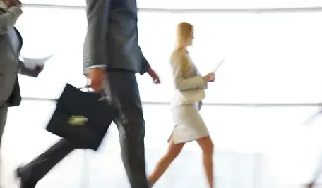 „Rekordowa liczba pracujących cudzoziemców w Polsce. Jak w dekadę zmienił się nasz rynek pracy?”