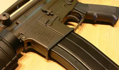 gun-728958_1280.webp