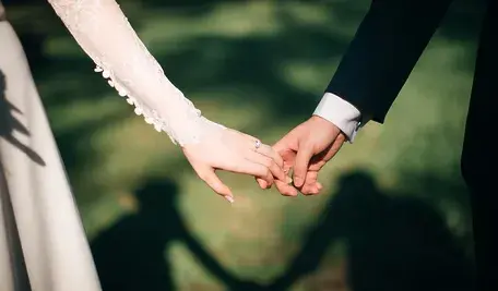 weddings-3225110_1280.webp