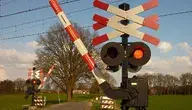 train-1039283_1280.webp