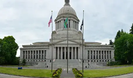 1535px-Washington_State_Capitol_Legislative_Building_pano_02.webp