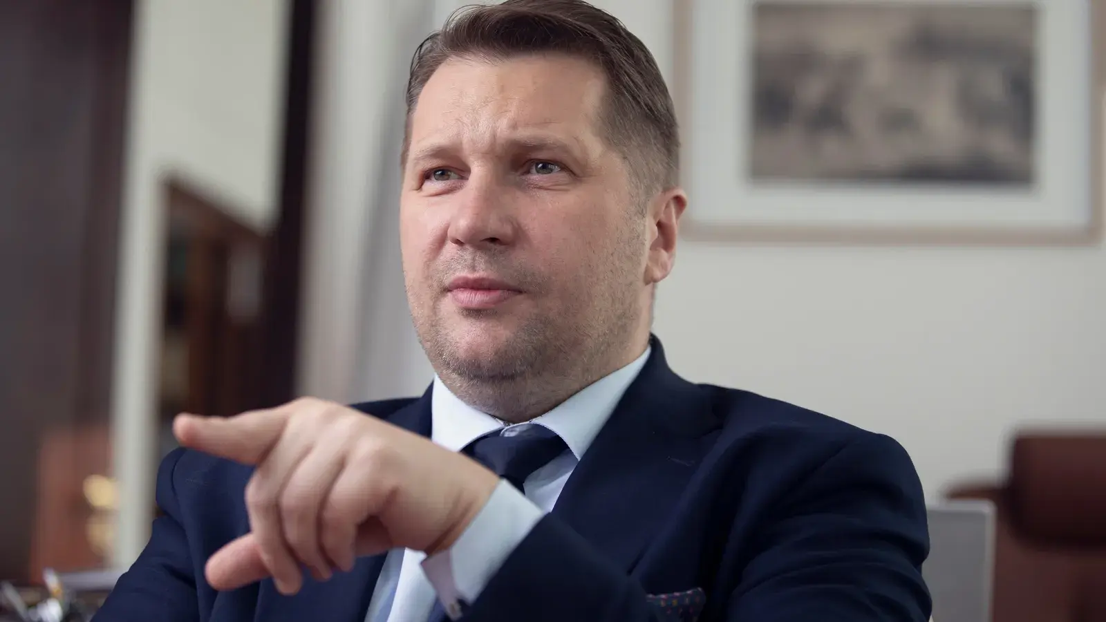 "Onet przestanie istnieć po kampanii". Co naprawdę powiedział P. Czarnek, a co usłyszeli mediaworkerzy?