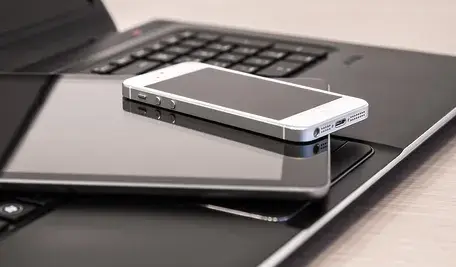 technology-6801334_1280.webp