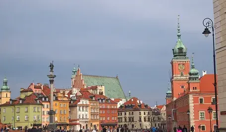 warsaw-787880_1280.webp
