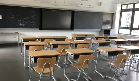 1280px-Chingshin_new_classroom_1.webp