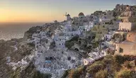 1621px-Oia_sunset_-_panoramio_(2).webp