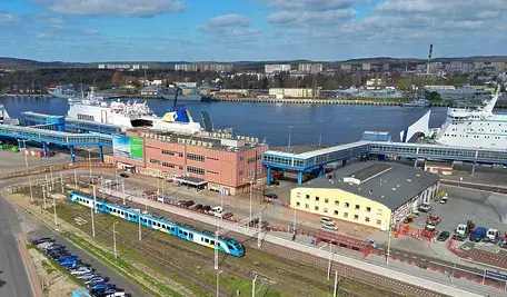 Swinoujscie_Port_(przystanek_kolejowy).webp