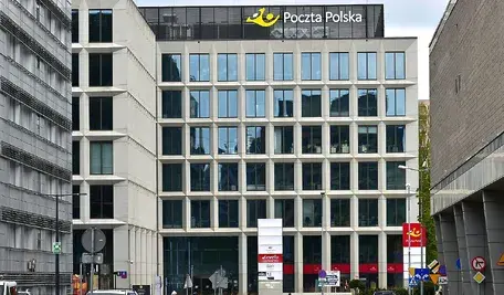1516px-Centrala_Poczty_Polskiej_ul._Rodziny_Hiszpańskich_8_w_Warszawie.webp
