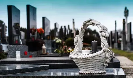 graveyard-1758349_1280.webp