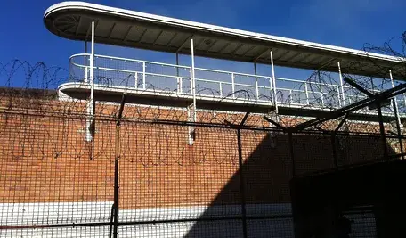prison-2433740_1280.webp