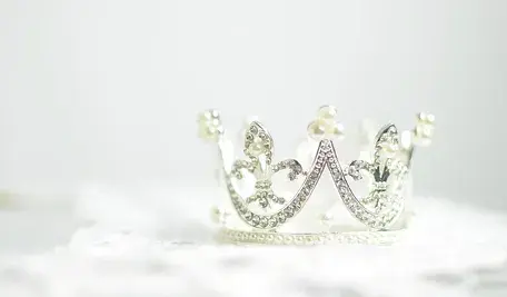 crown-1866986_1280.webp