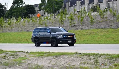 unmarked-police-car-6830487_1280 (1).webp