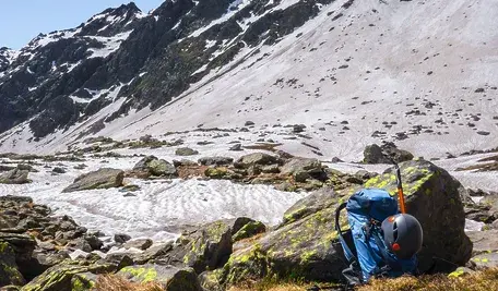 hike-3483571_1280.webp