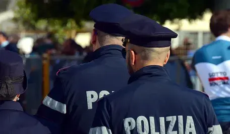 police-3409448_1280.webp