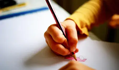 school-8391795_1280.webp