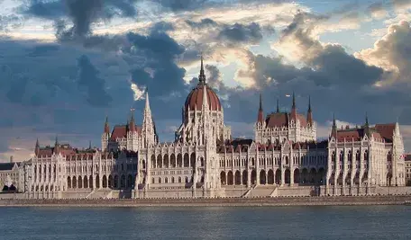 Budapeszt parlament ok.webp