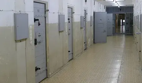 jail-4759937_1280.webp