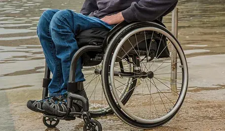 wheelchair-1595794_1280.webp