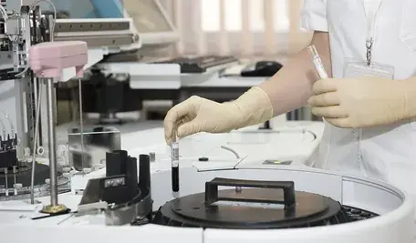 laboratory-563423_1280.webp