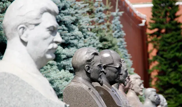 Stalin wrócił do moskiewskiego metra. „To gest ideologiczny”