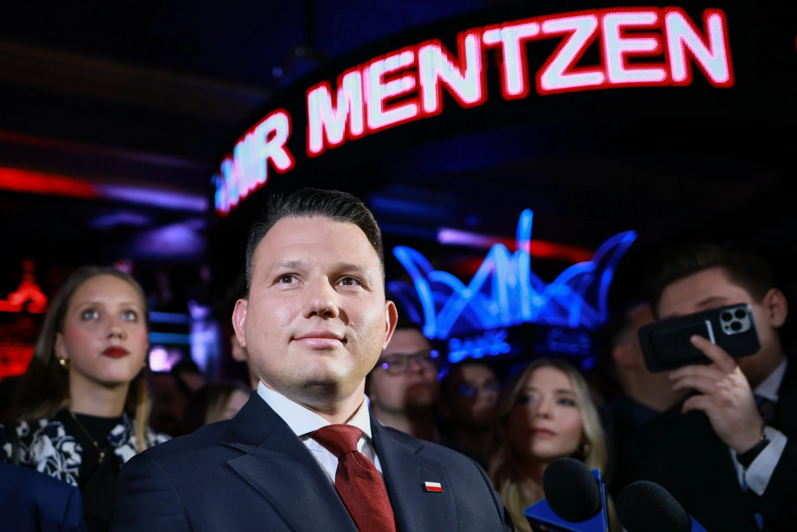 Czy wyborcy Konfederacji przypieczętują koniec kariery Gospodarza? Ważna analiza nastrojów na prawicy