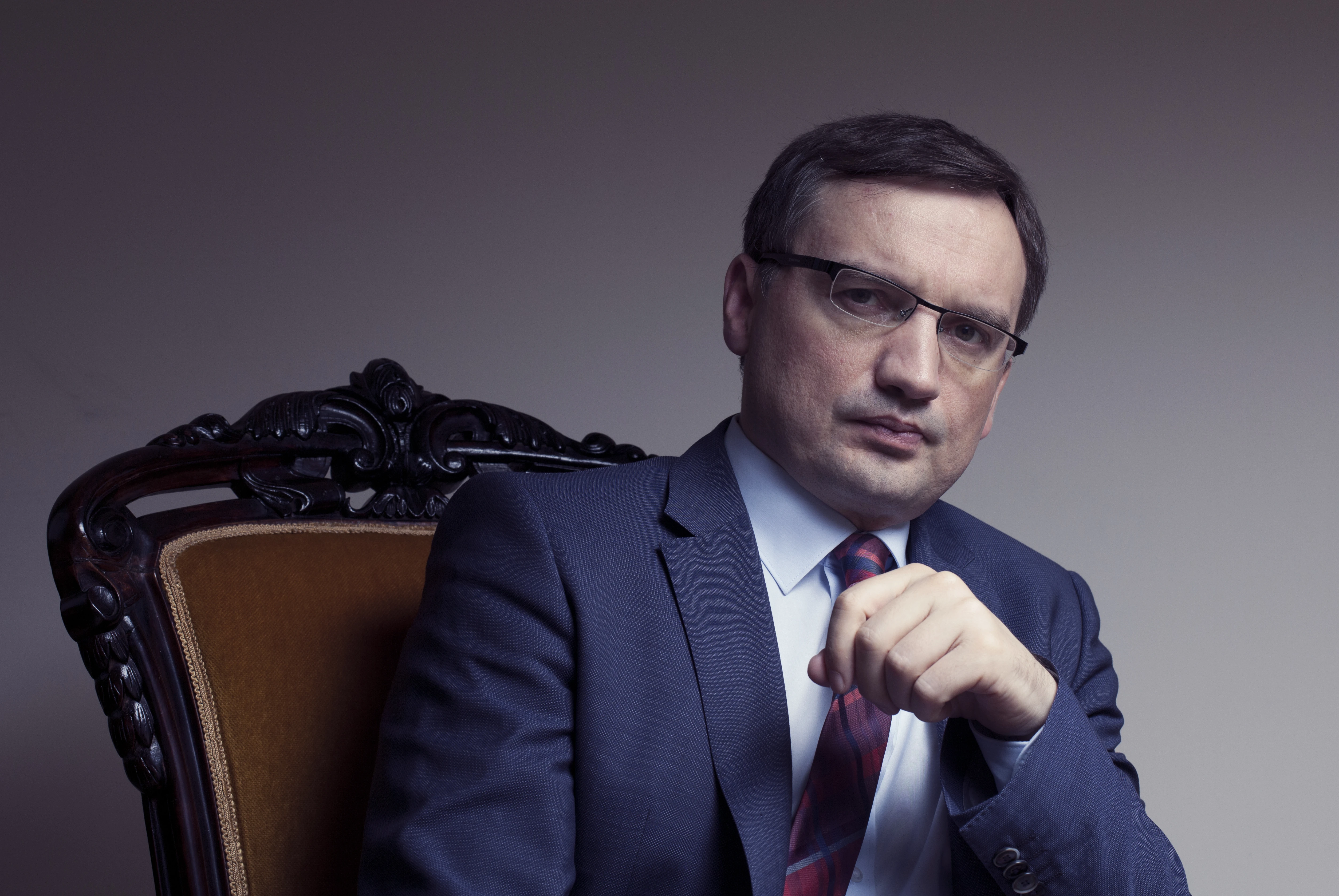 Sympatyczne i długie przesłuchanie Zbigniewa Ziobro w prokuraturze
