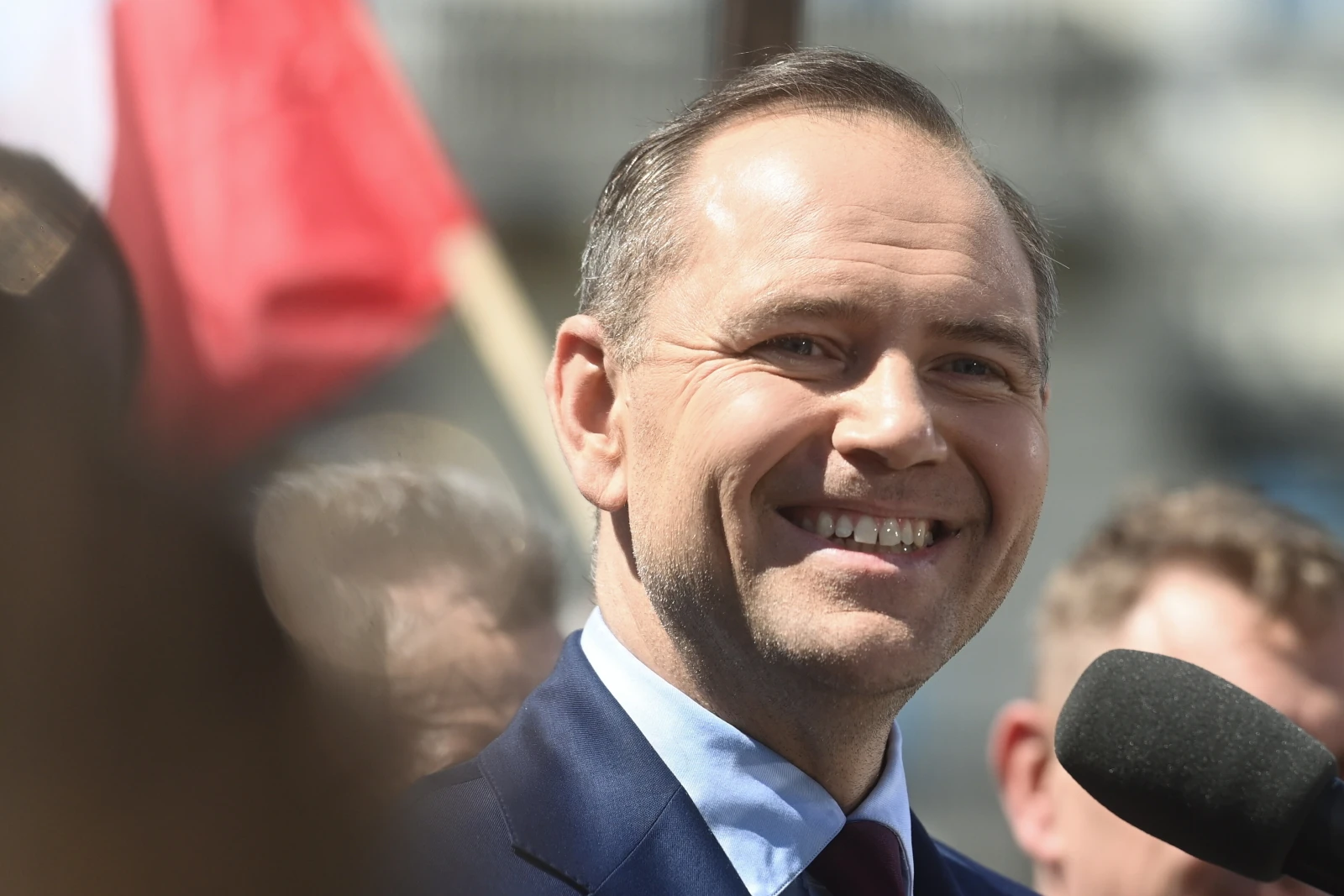 Nawrocki faworytem bukmacherów i liderem sondaży przed II turą wyborów prezydenckich