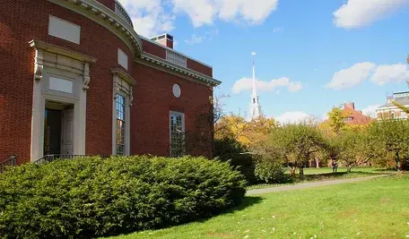 harvard-3392567_1280.webp