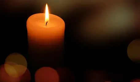 candle-7122444_1280.webp